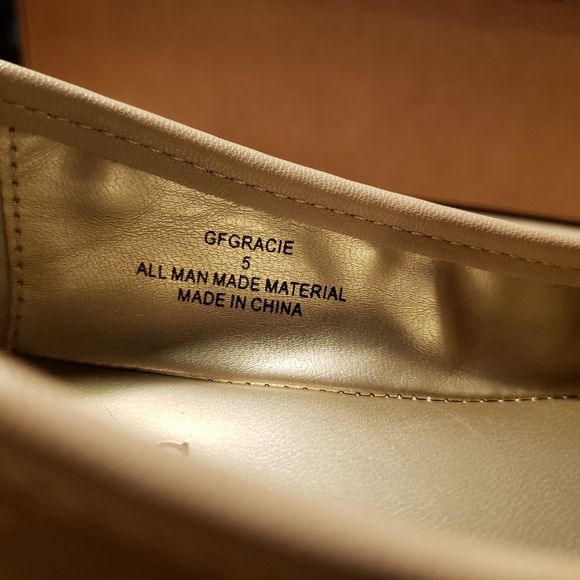 Guess Women's slip on flats - Picture 7 of 8